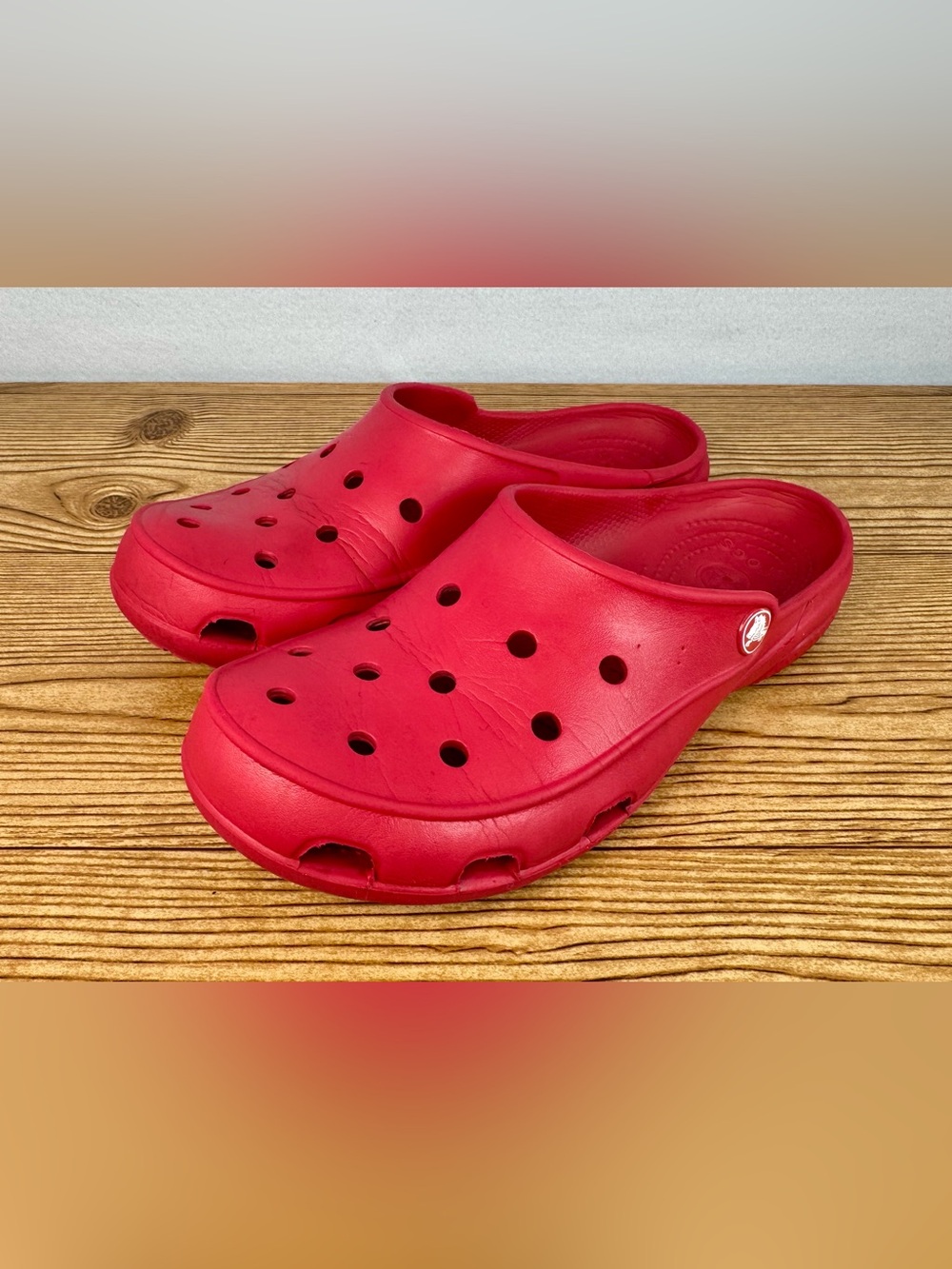 Crocs Original Classic Cayman Clogs Womens W8 Red Slip On shoes